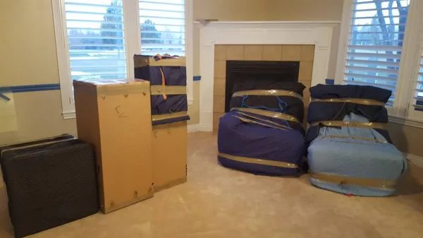 Main Moving photo 2